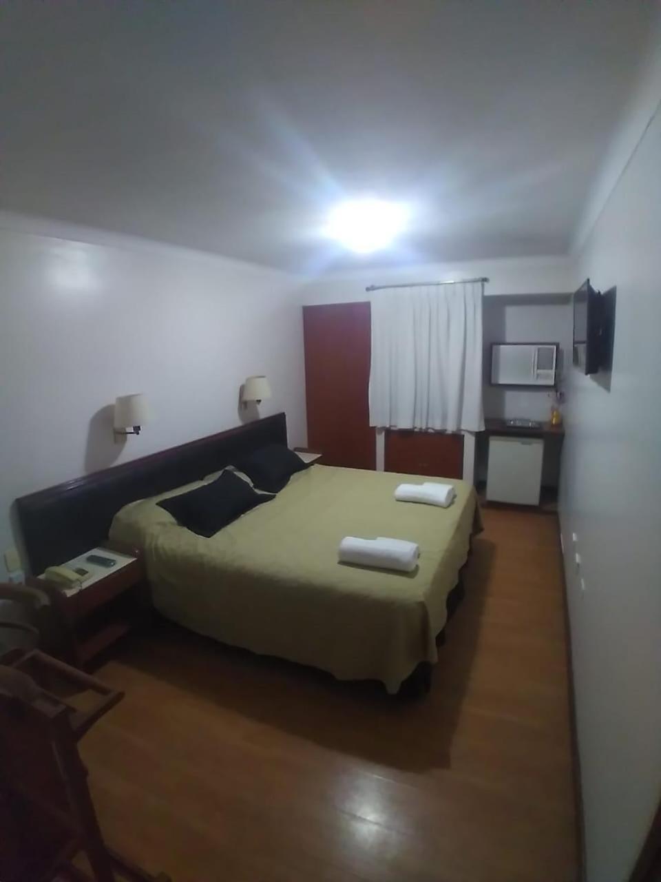 Hotel Presidente Сан-Мигель-де-Тукуман Экстерьер фото