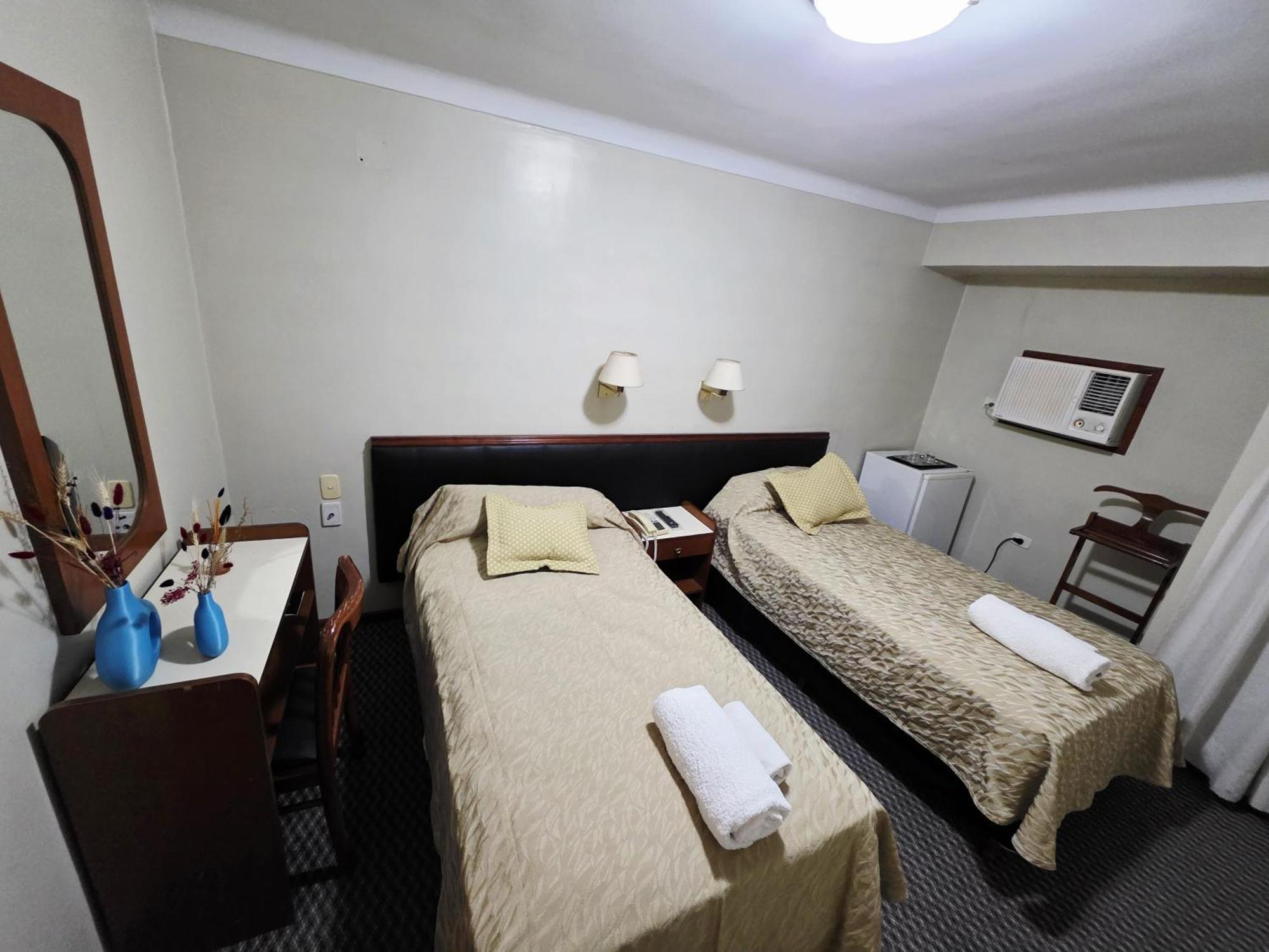 Hotel Presidente Сан-Мигель-де-Тукуман Экстерьер фото