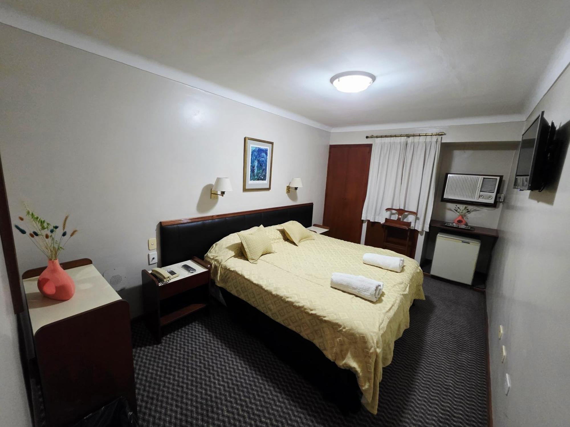 Hotel Presidente Сан-Мигель-де-Тукуман Экстерьер фото